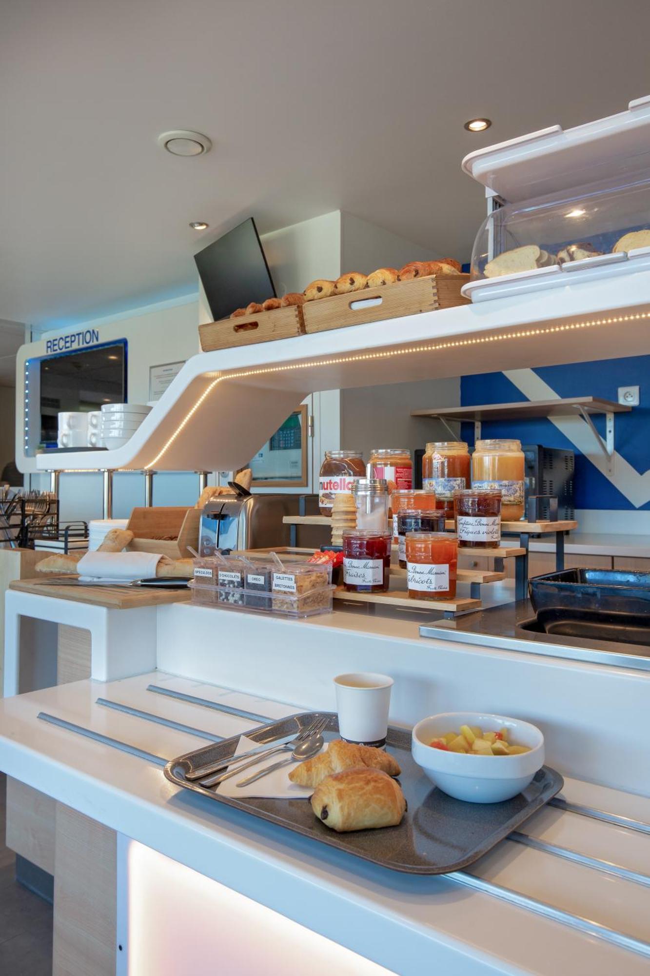 Ibis Budget Saint-Maximin Екстер'єр фото